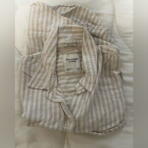 Abercrombie & Fitch Linen Beige and White Button-Up